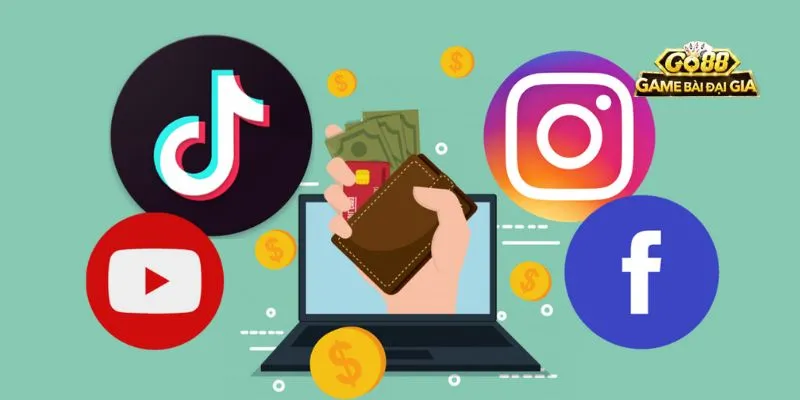 Liên hệ CSKH qua mạng xã hội 